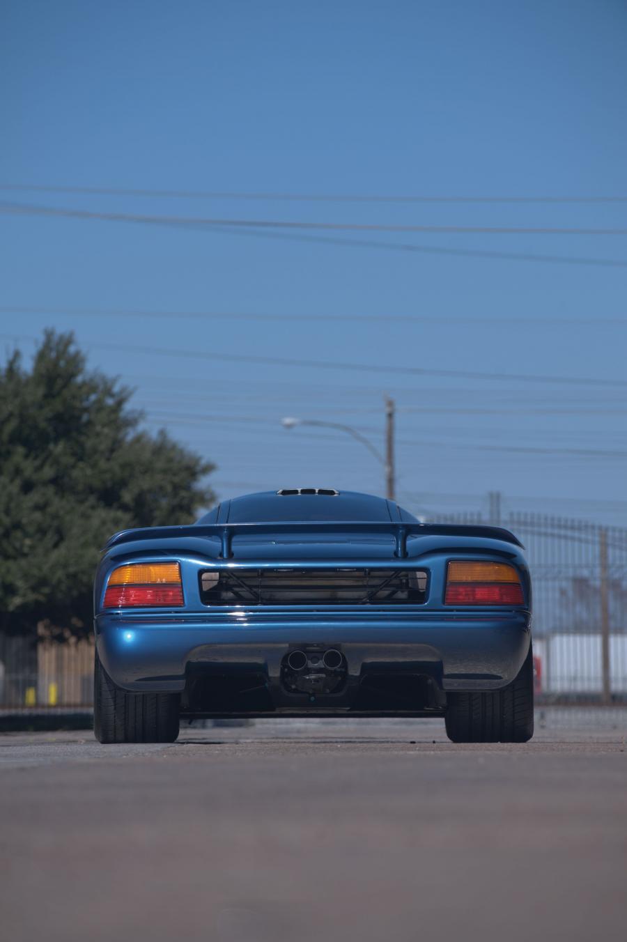  Jaguar XJR15 1993 года  (фото 17 из 23)
